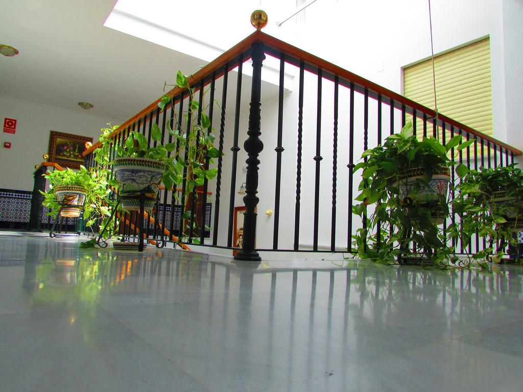 Hotel Mairena Mairena De Alcor Kültér fotó