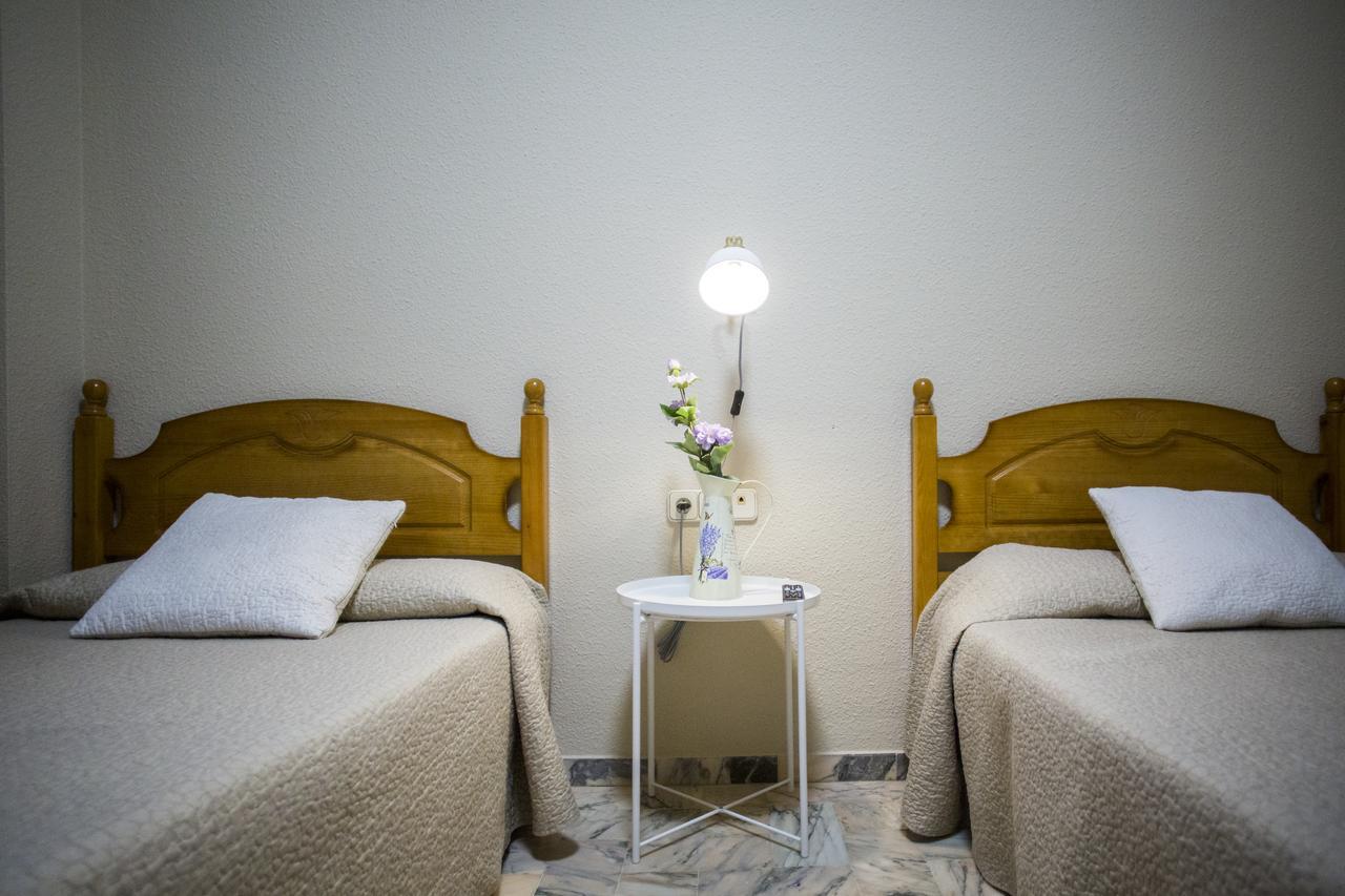 Hotel Mairena Mairena De Alcor Kültér fotó