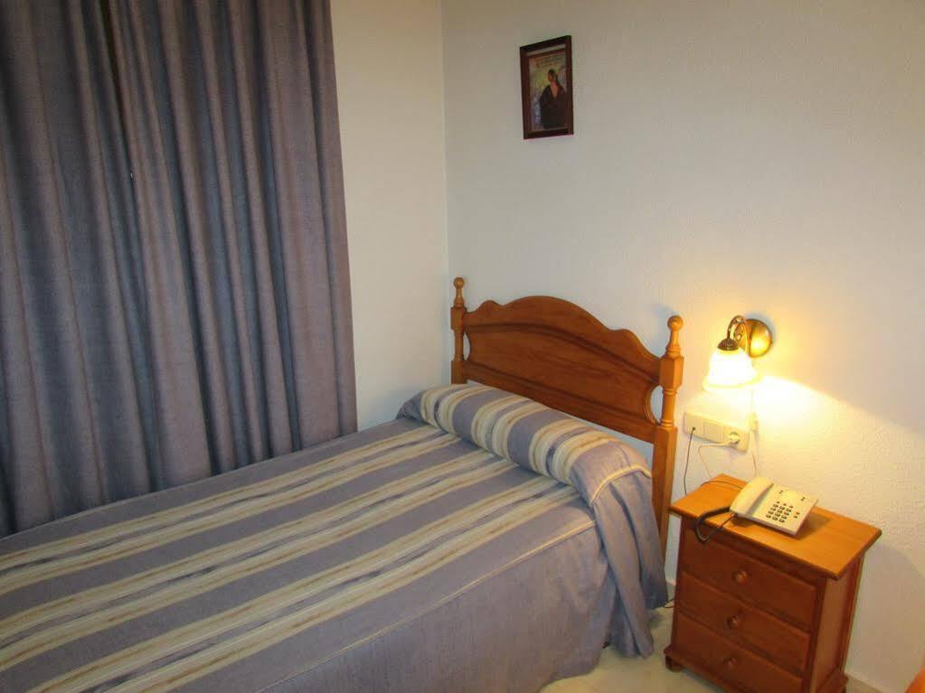 Hotel Mairena Mairena De Alcor Kültér fotó